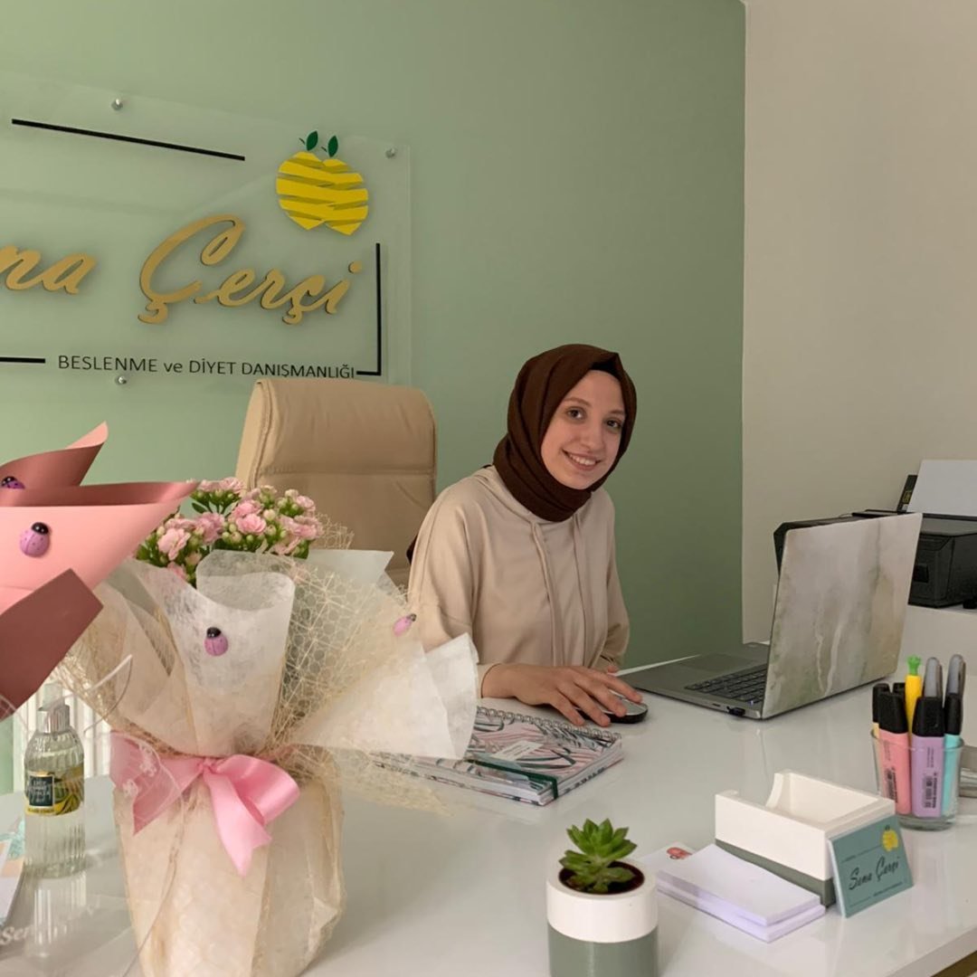 Dyt. Sena Çerçi Kuzlu Portrait